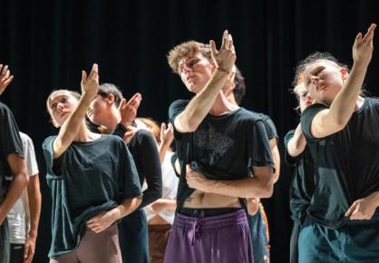 Corps en construction