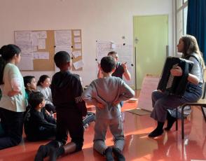 Et si vous deveniez Artiste intervenant en milieu scolaire en 2024-2025 ?